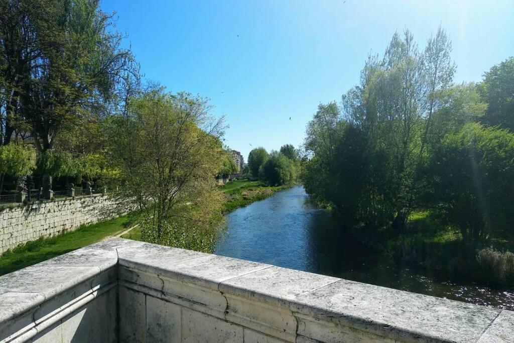 Tu Hogar En El Camino. Burgos Centro. Vut. Wifi Apartment Екстериор снимка