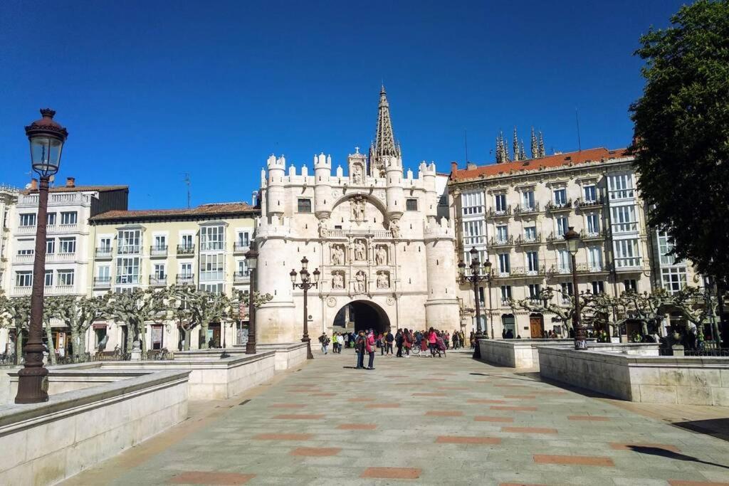 Tu Hogar En El Camino. Burgos Centro. Vut. Wifi Apartment Екстериор снимка