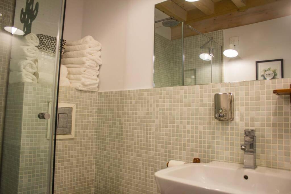 Tu Hogar En El Camino. Burgos Centro. Vut. Wifi Apartment Екстериор снимка